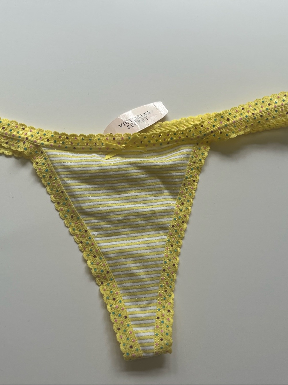 Pink Pout Vintage Y2K Victoria’s Secret Thong Yellow Striped Glitter Medium NWT